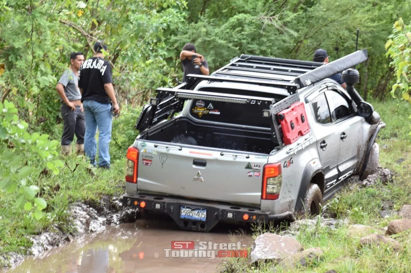 Entre amigos, fango y 4×4’s