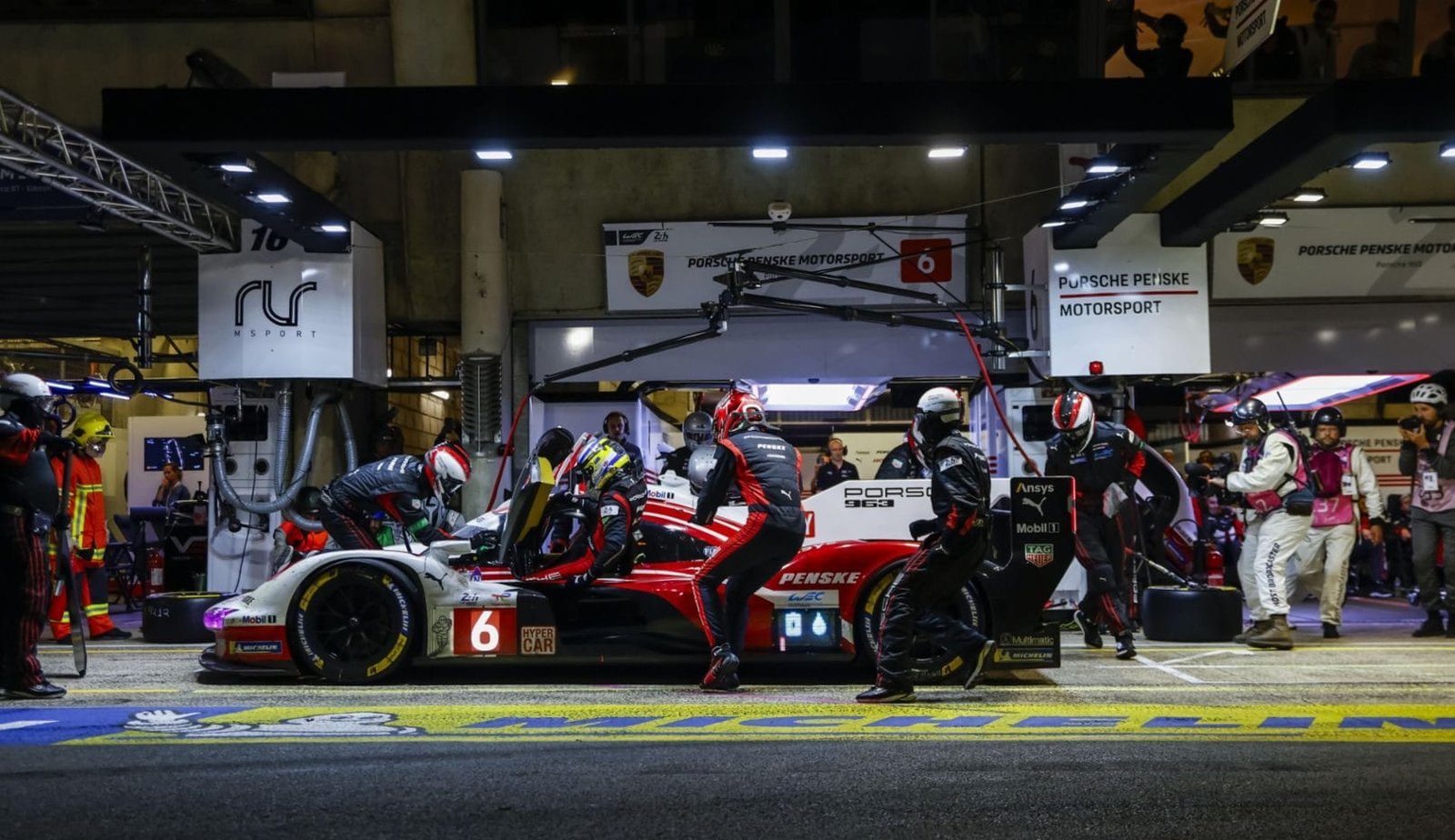 Porsche, a 14 segundos de la victoria