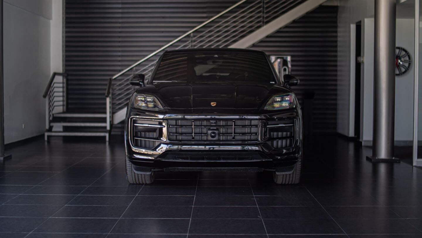 Cayenne Black Edition 1 Porsche Cayenne Black Edition foto 1